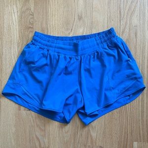 Lululemon Hotty Hot Shorts 4” size 8 Royal Blue